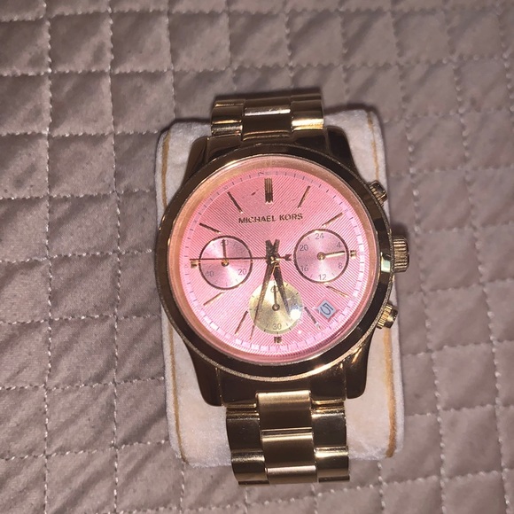 Michael’s Kors women’s watch - Picture 2 of 4